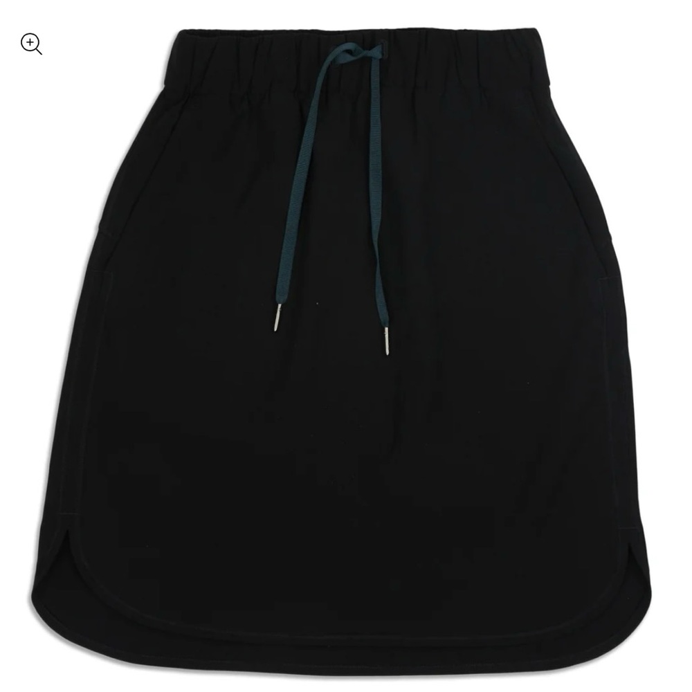 Lululemon on the fly skirt size 4